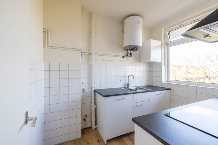 Foto 5 van Herman Robbersstraat 100-E