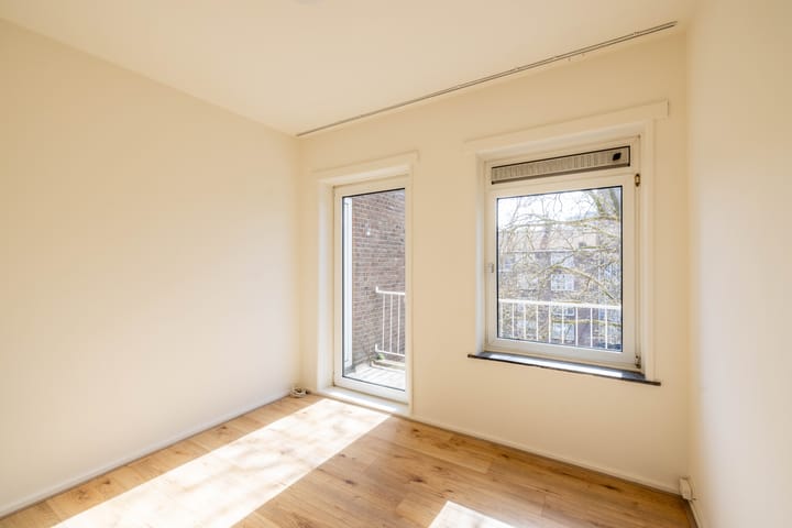 Foto 10 van Herman Robbersstraat 100-E