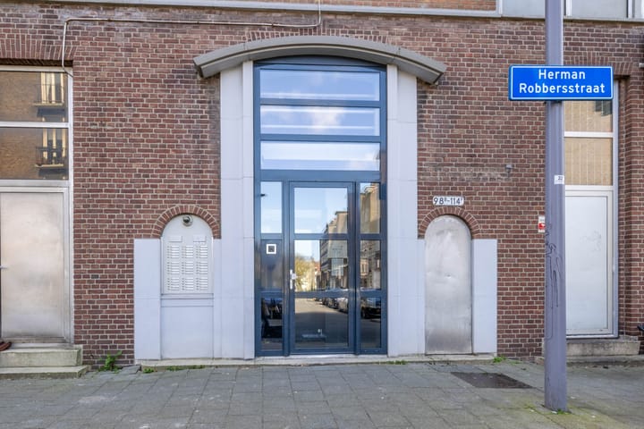 Foto 14 van Herman Robbersstraat 100-E