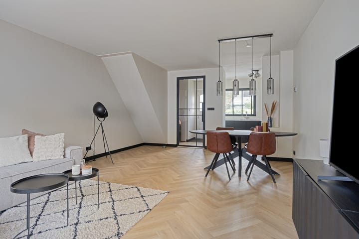 Photo 3 of Rode Beuk 58