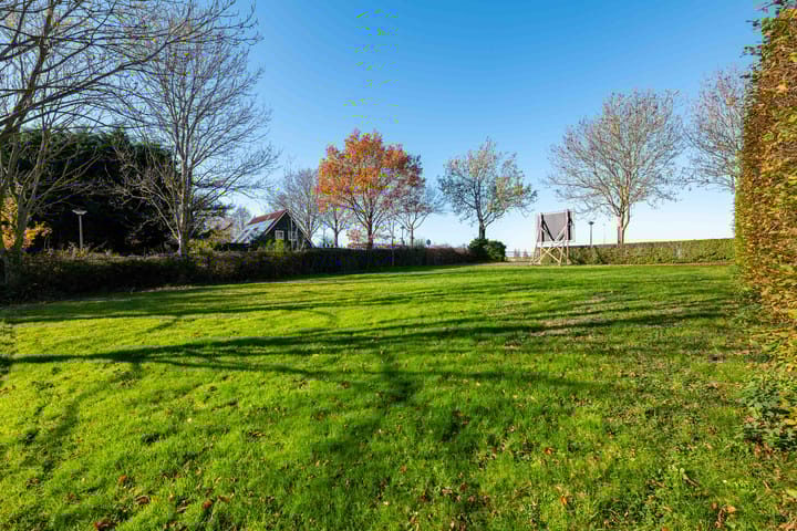 Foto 2 van Kanaalweg Oostzijde