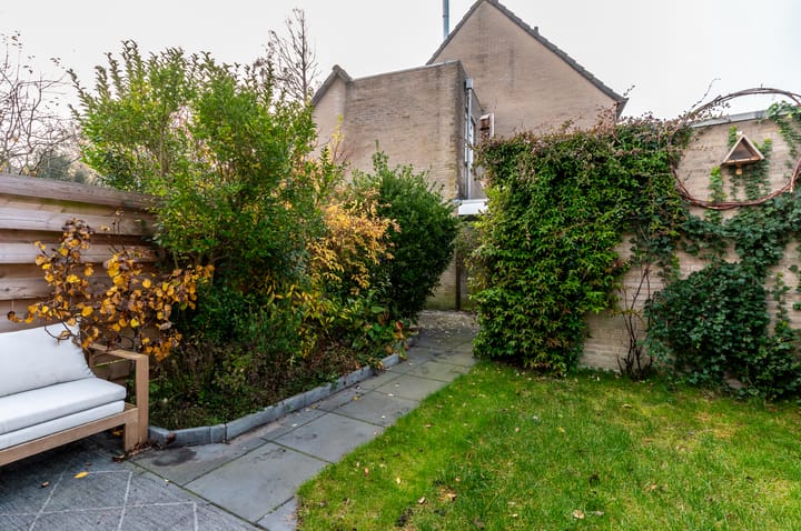 Foto 46 van Zwanenburgplantsoen 22