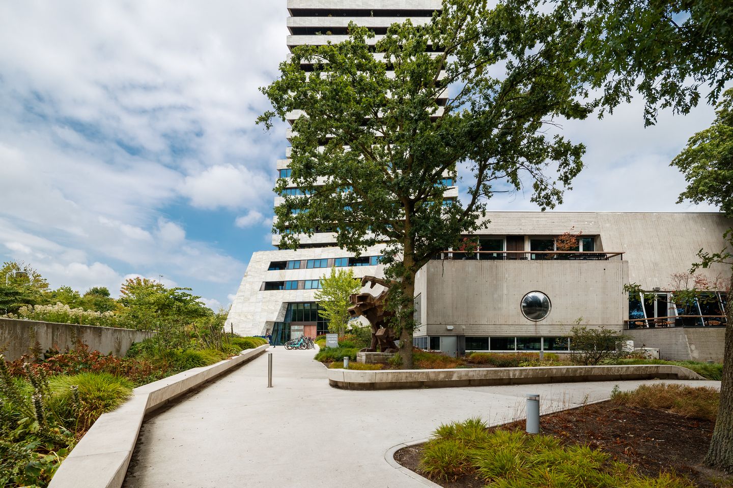 Foto 1 van Vincent van den Heuvellaan 337