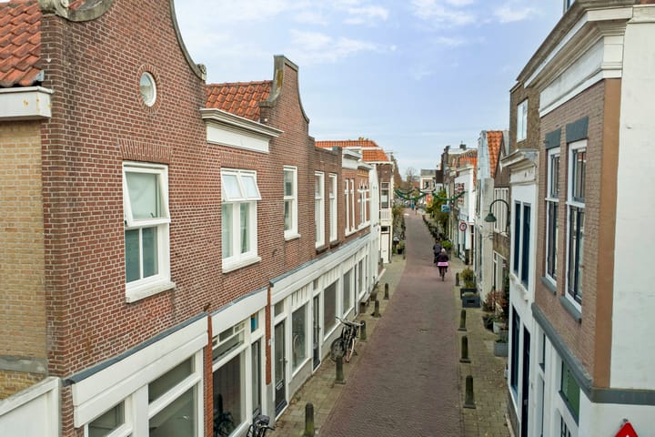 Foto 28 van Walestraat 13