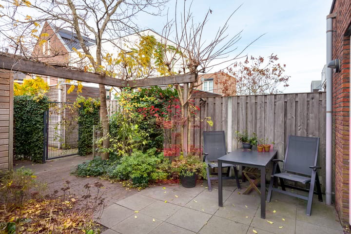 Foto 17 van Adriaan Duyckpad 25