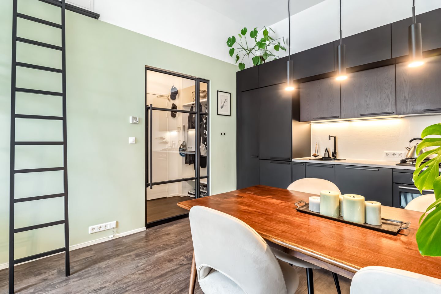 Photo 4 of Hendrik van Viandenstraat 35-B