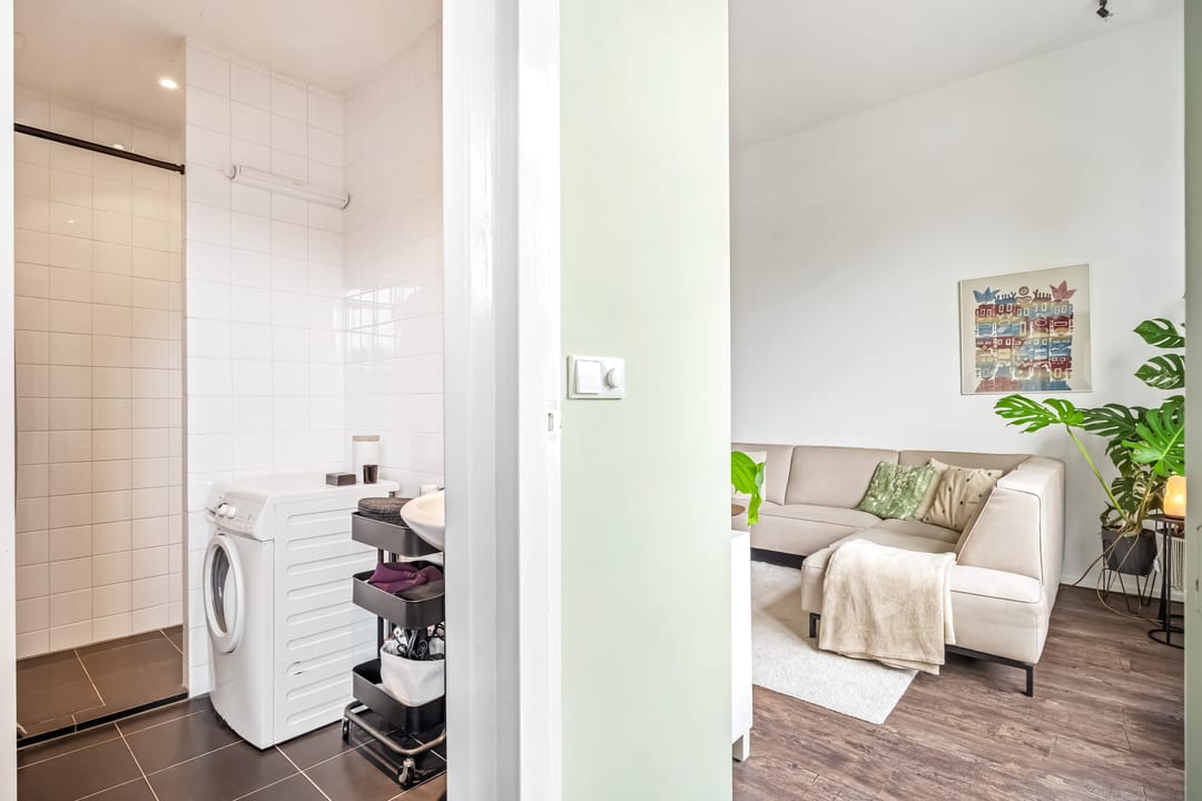 Photo 16 of Hendrik van Viandenstraat 35-B