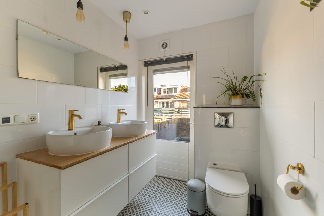 Foto 32 van Adriaan van Bergenstraat 31