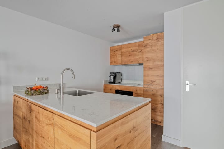 Foto 12 van Helderseweg 9-D1