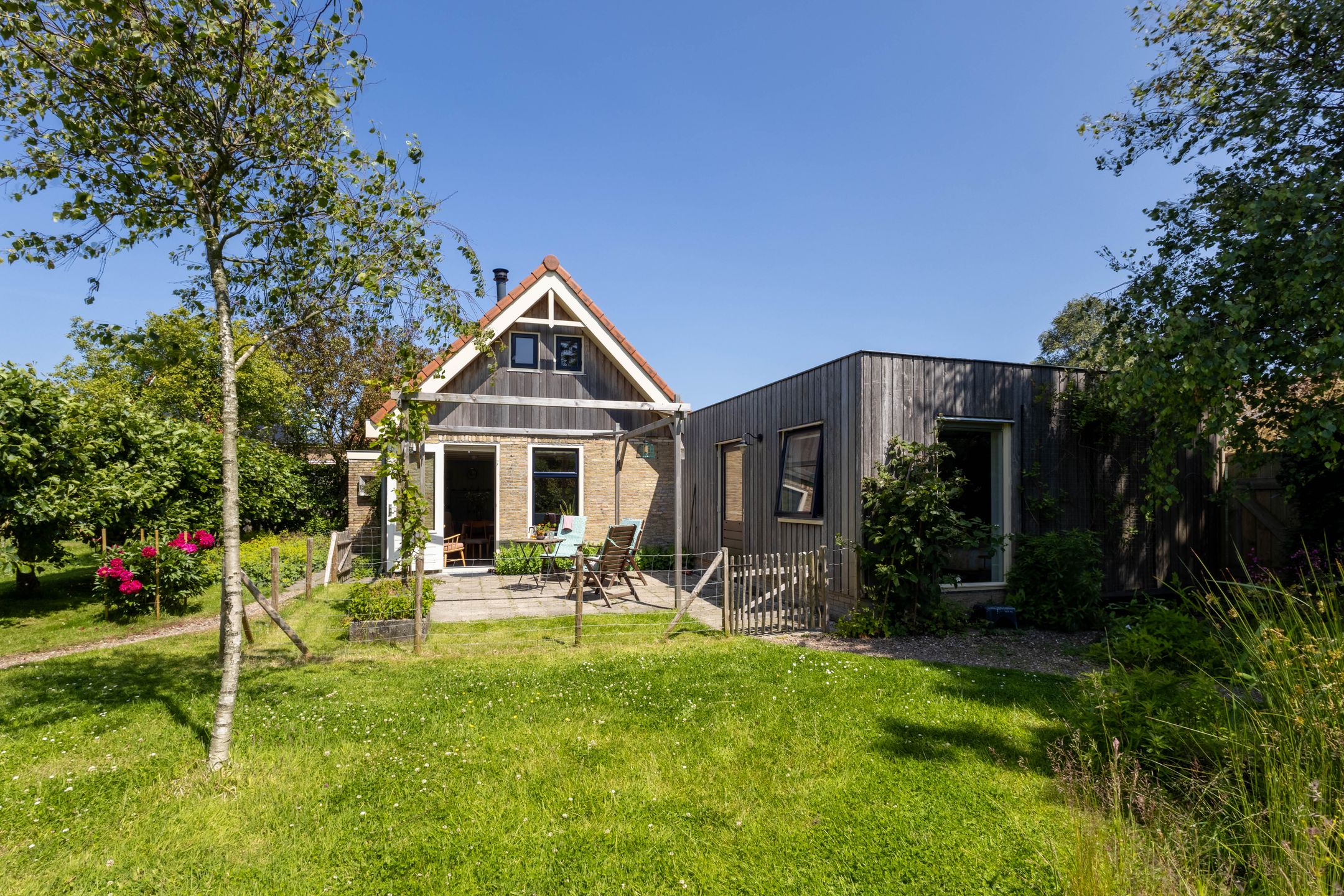 Foto 15 van Hege Buorren 21