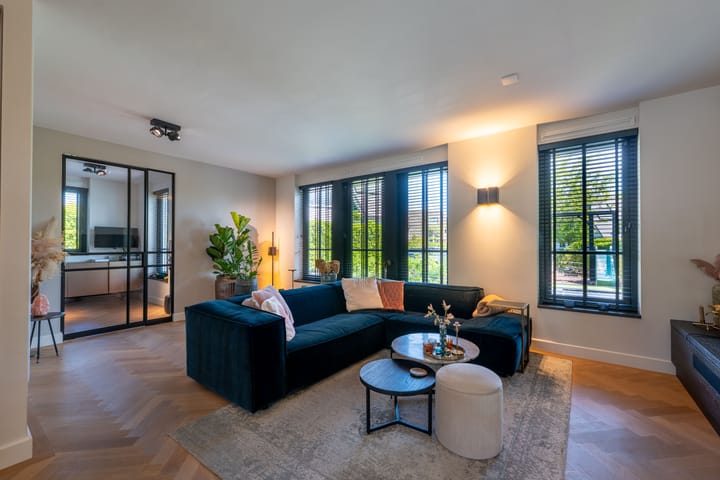 Photo 15 of Laantje van Bruijn 53