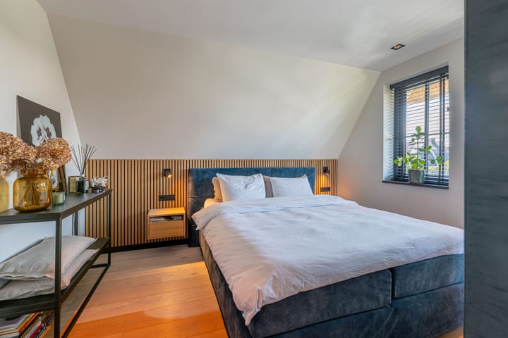 Photo 46 of Laantje van Bruijn 53