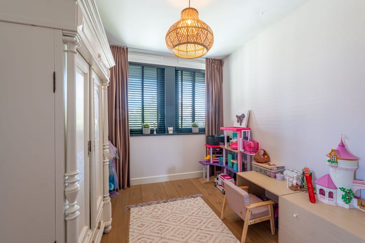 Photo 57 of Laantje van Bruijn 53