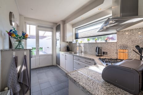 Rooseveltstraat 1 tertiary image