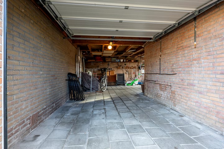 Photo 37 of Beneluxlaan 272