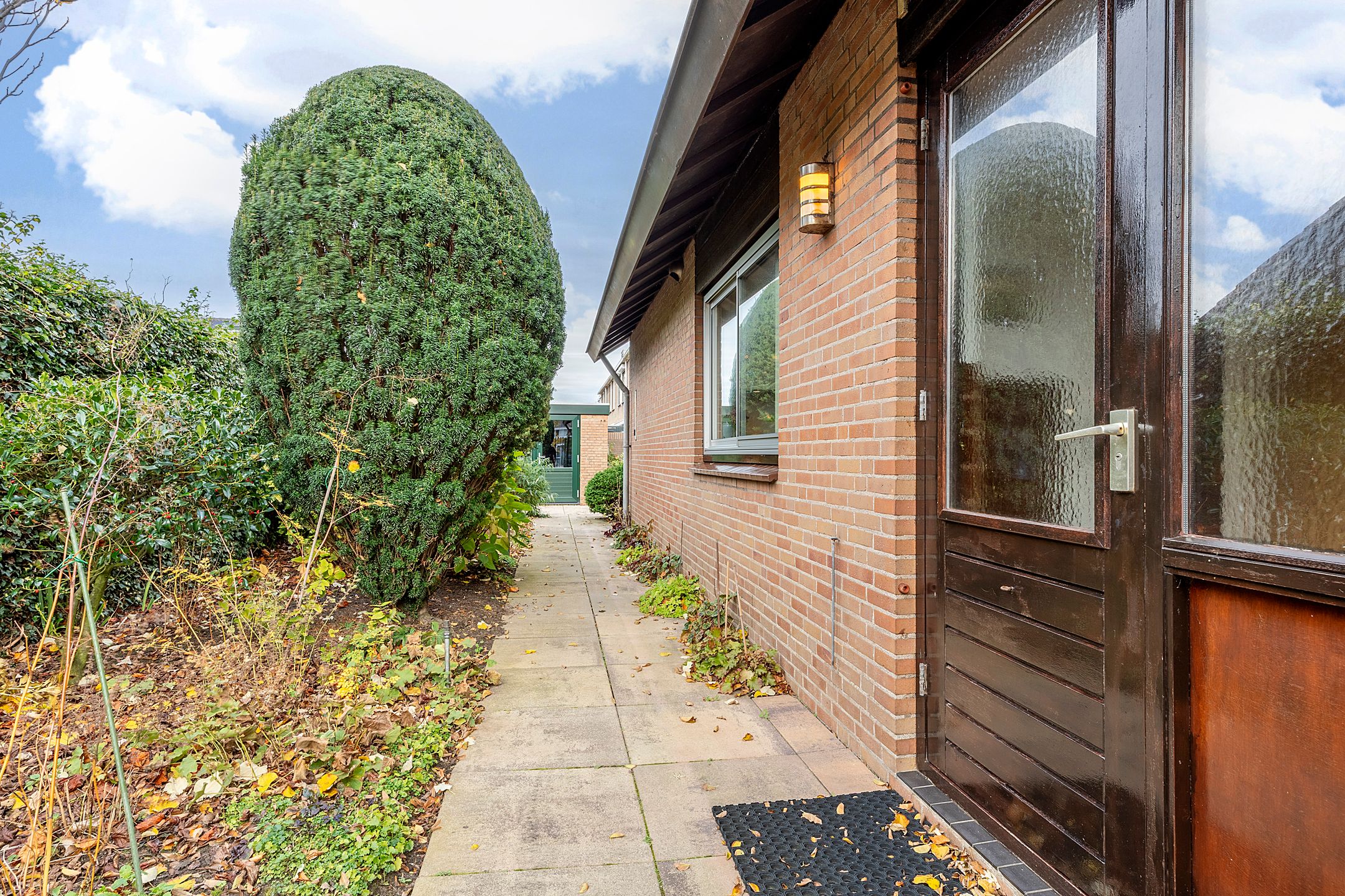 Foto 42 van Beneluxlaan 272