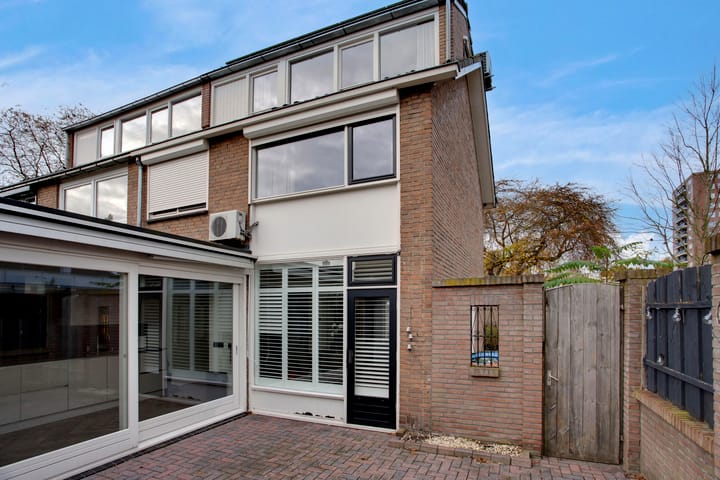 Photo 6 of Eemstraat 30