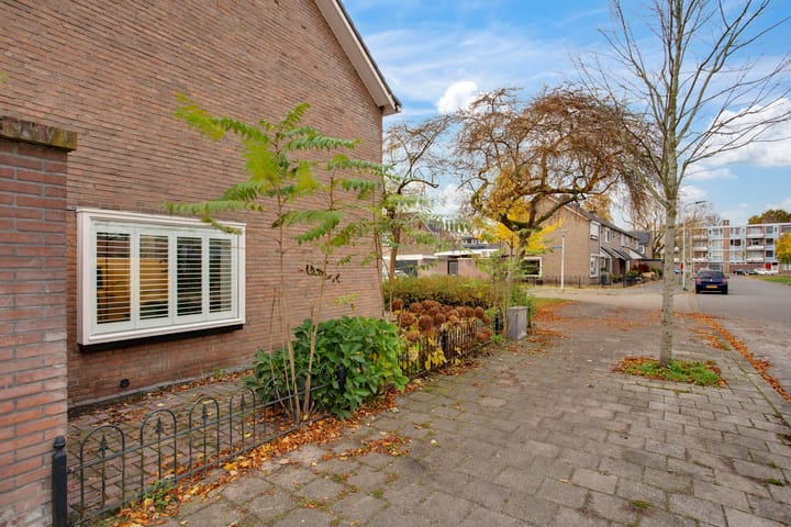 Photo 9 of Eemstraat 30