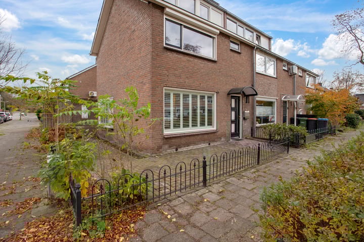 Photo 10 of Eemstraat 30