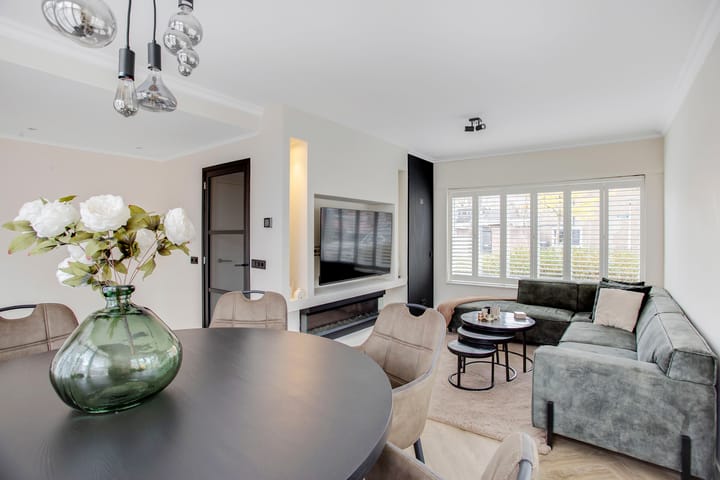 Photo 18 of Eemstraat 30