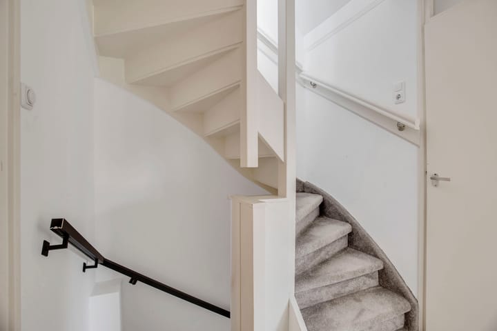 Photo 35 of Eemstraat 30