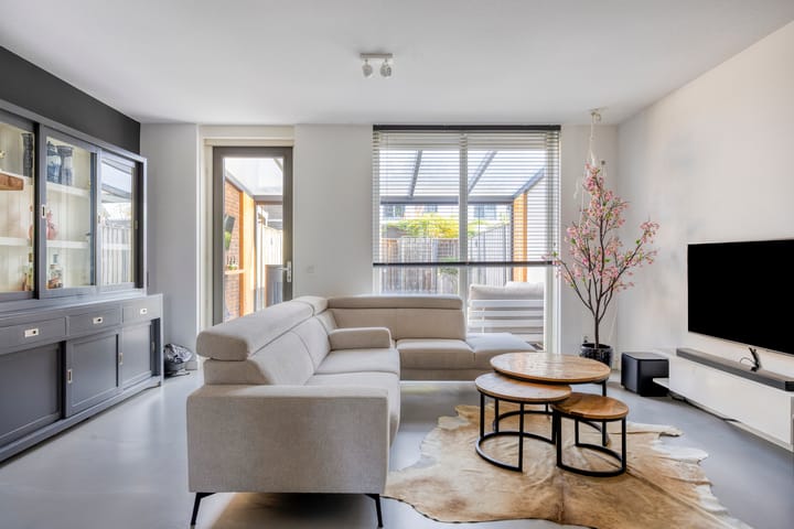 Photo 9 of Maatsestraat 4-E