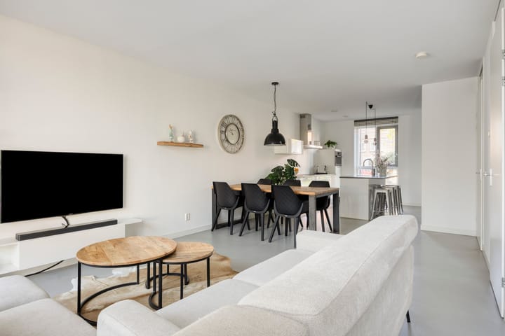 Photo 14 of Maatsestraat 4-E