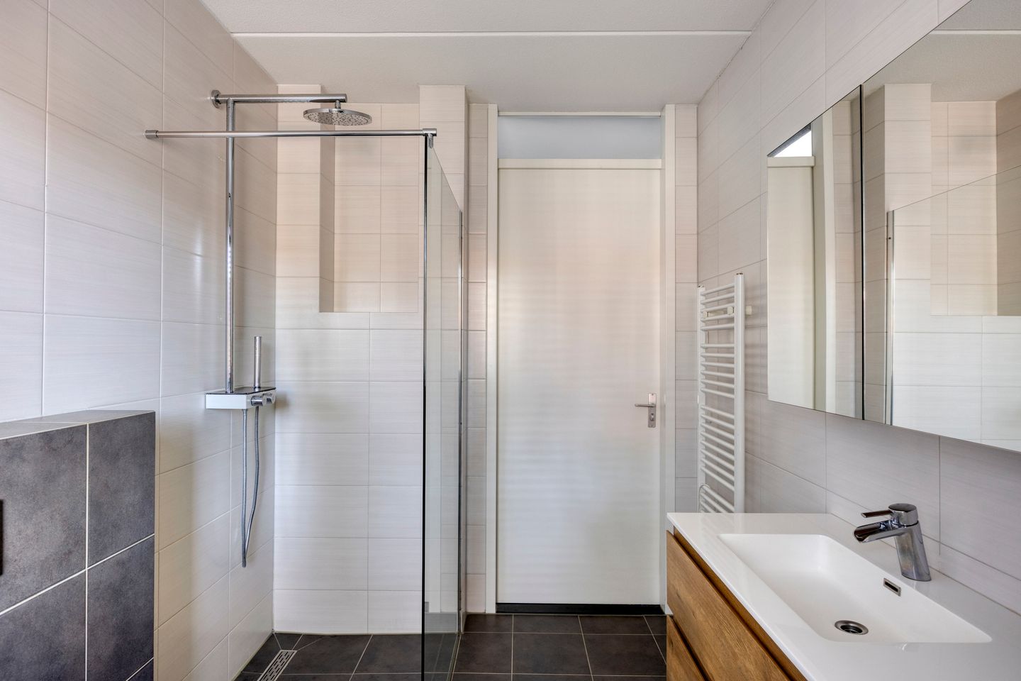 Foto 34 van Maatsestraat 4-E