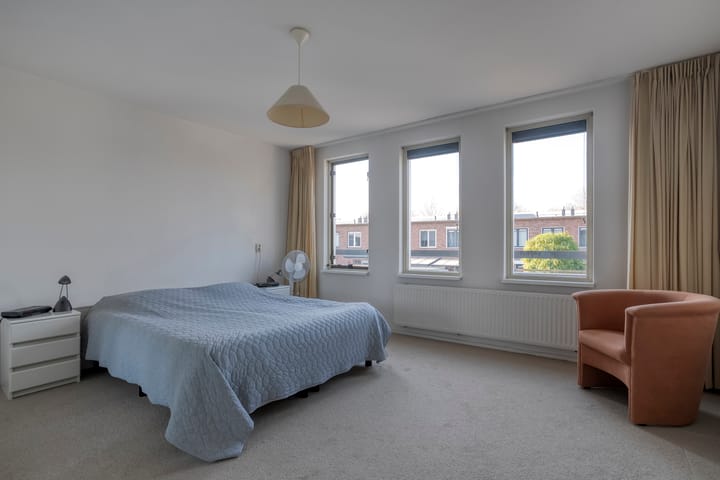 Foto 14 van Linnenweverstraat 12