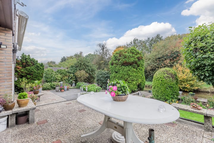 Photo 41 of Burgemeester van Baaklaan 21