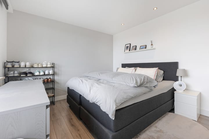 Photo 4 of Hobokenstraat 239