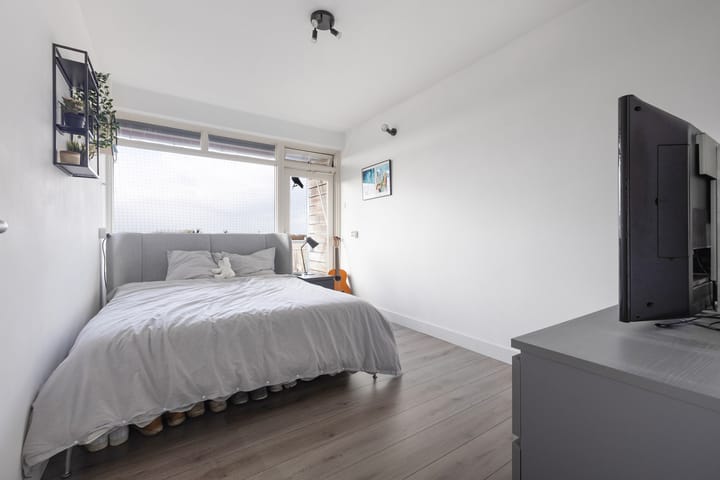 Foto 28 van Hobokenstraat 239