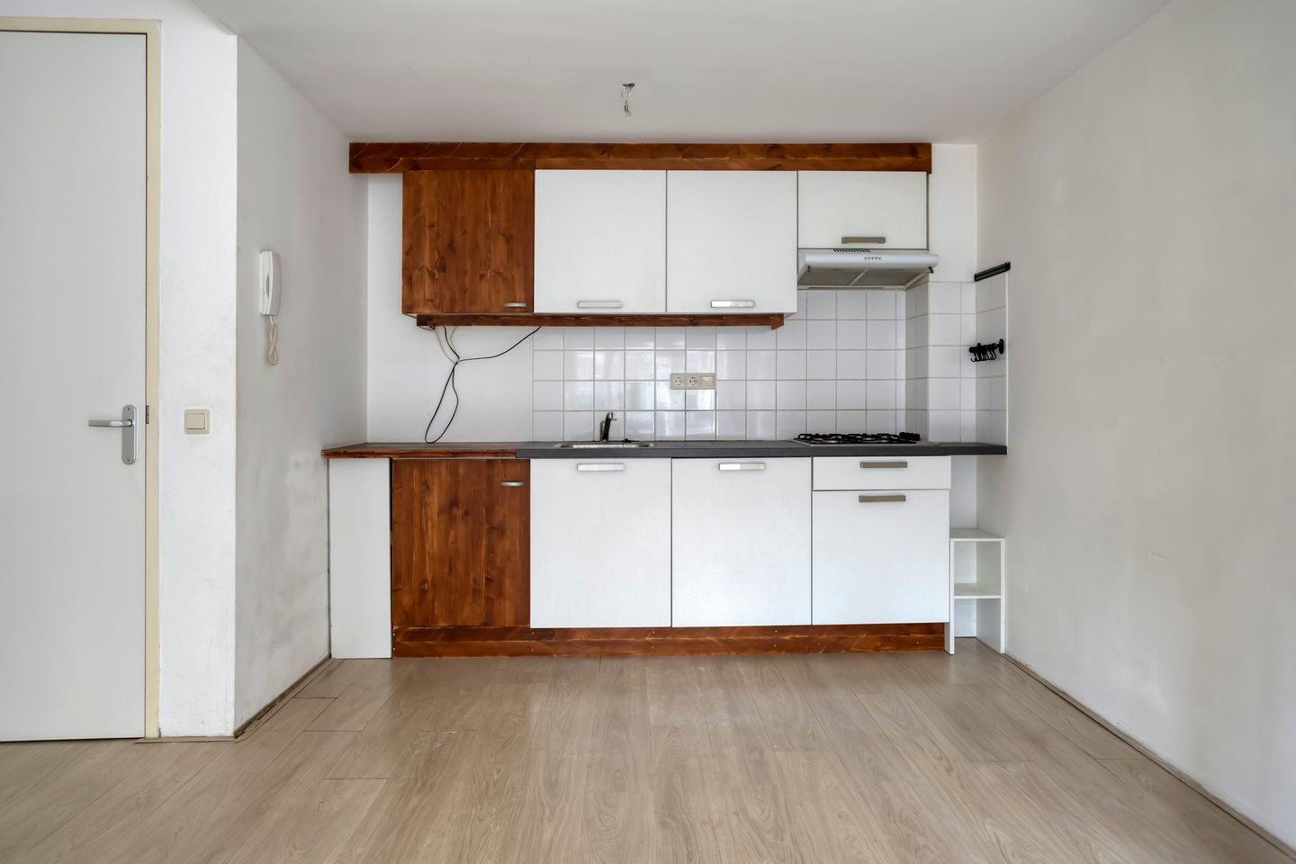 Foto 5 van Meeuwerderweg 75-1