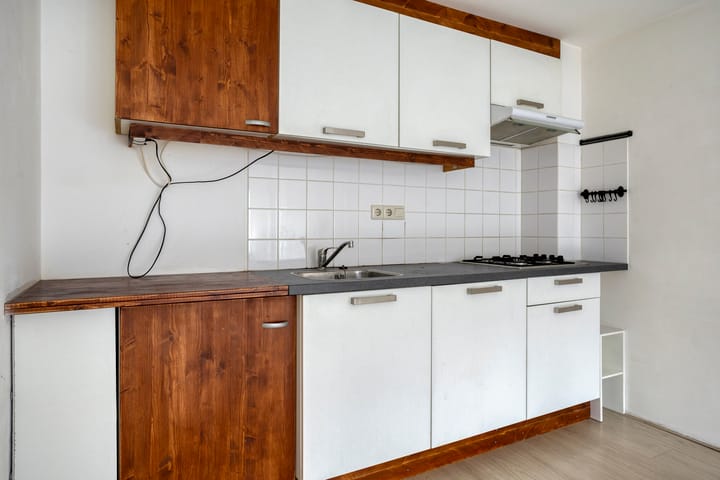 Photo 9 of Meeuwerderweg 75-1