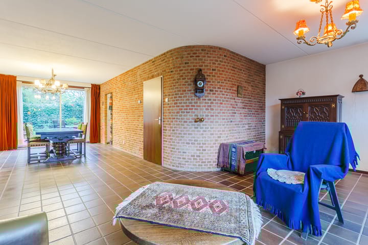 Photo 9 of Wilgeboom 15