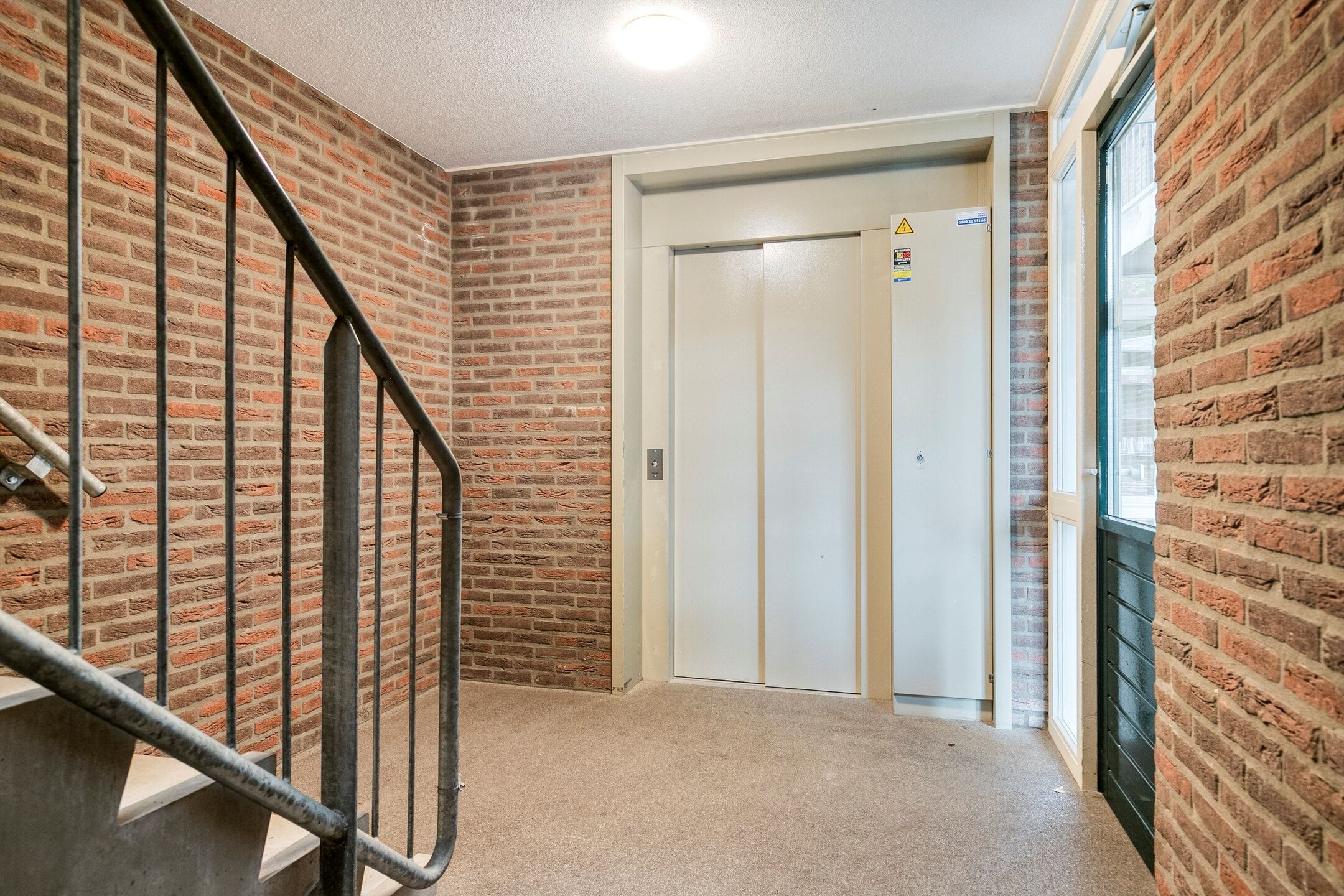 Foto 24 van Stationsweg 4-6