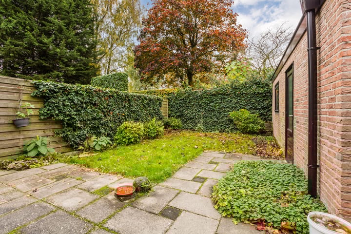 Photo 29 of Wilgeboom 15