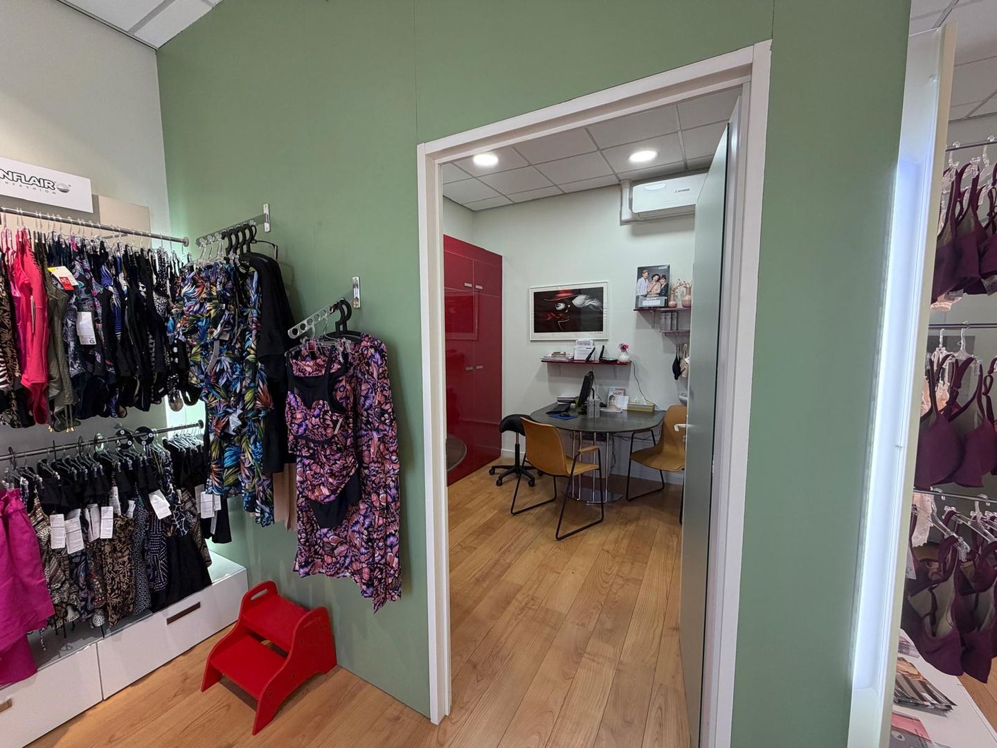 Bekijk foto 5 van Leenderweg 298-C