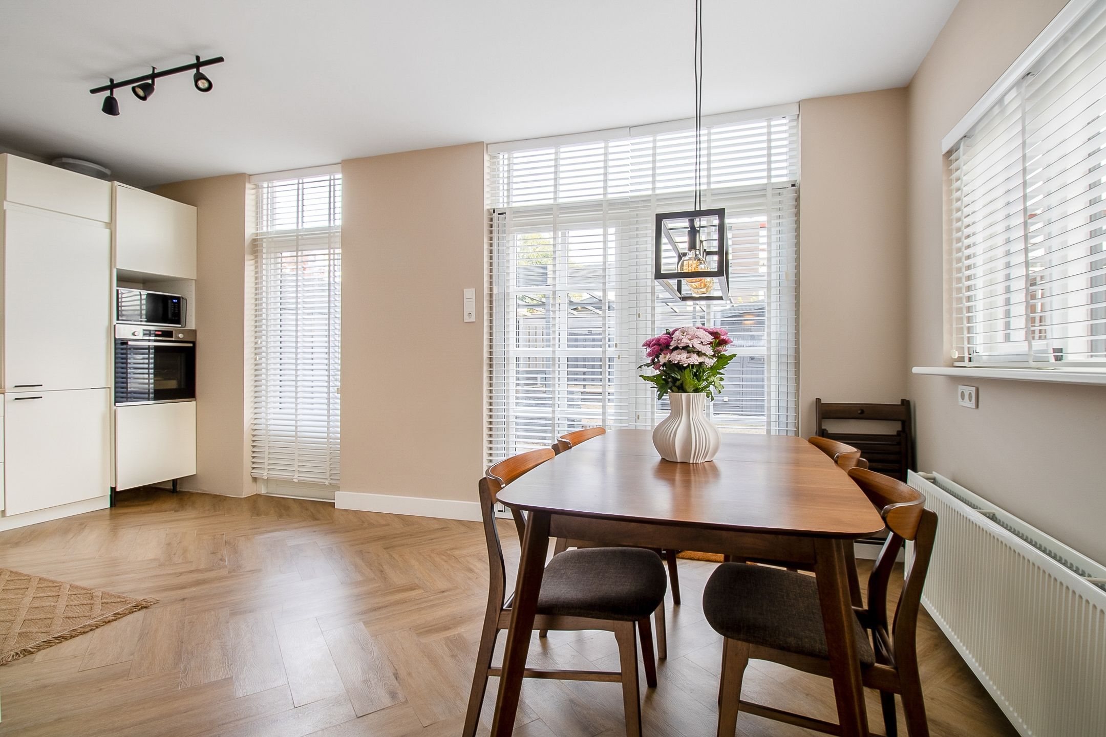 Photo 12 of Ternatestraat 14