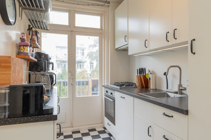 Photo 35 of Fraunhoferstraat 7-H