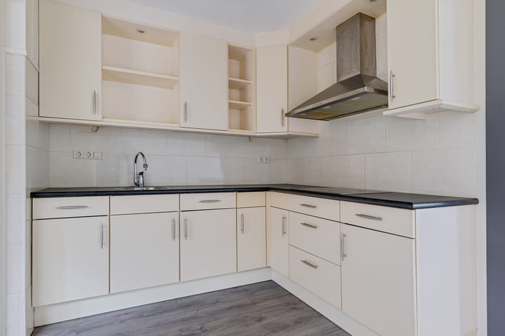 Photo 3 of Torenlaan 8