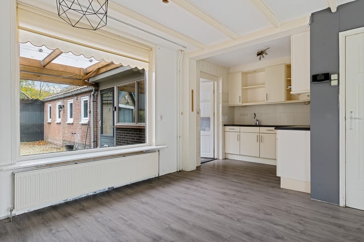 Photo 12 of Torenlaan 8