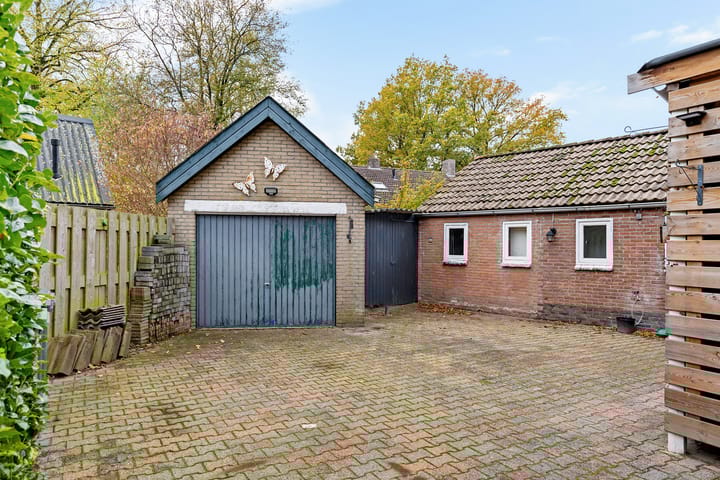 Photo 34 of Torenlaan 8