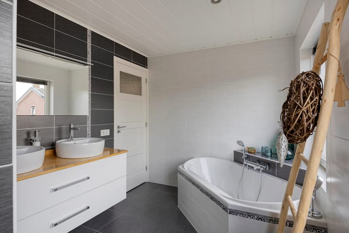 Foto 38 van Veldstraat 51