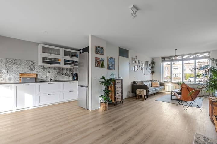 Foto 20 van Tjerk Kloostralaan 12