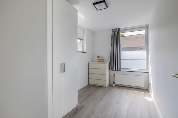 Foto 28 van Elzenstraat 6