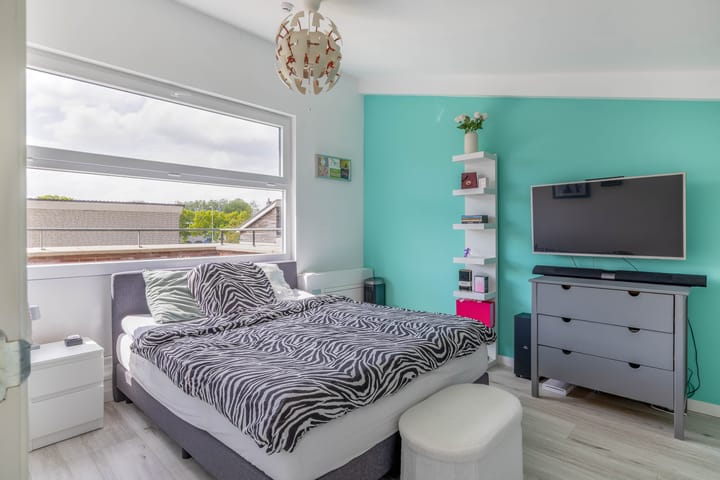 Foto 30 van Elzenstraat 6