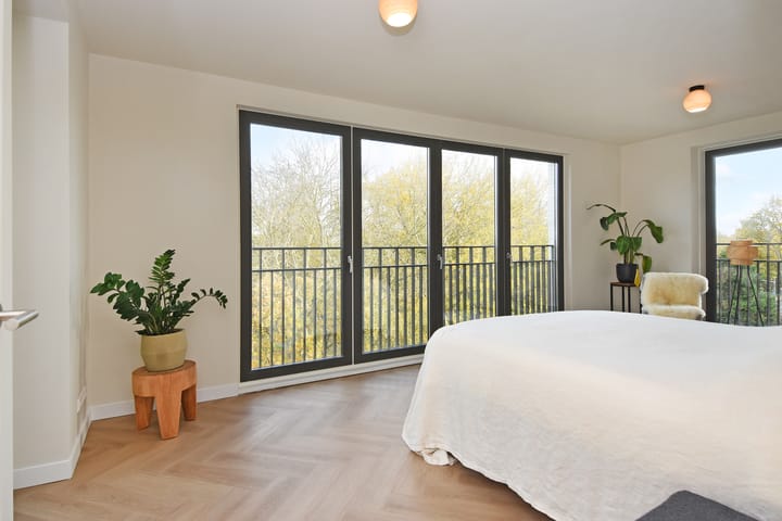 Foto 11 van Thomas Mannsingel 22