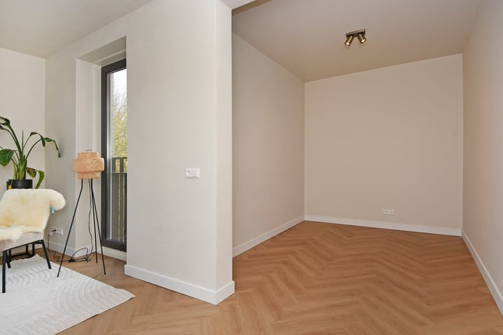 Foto 13 van Thomas Mannsingel 22