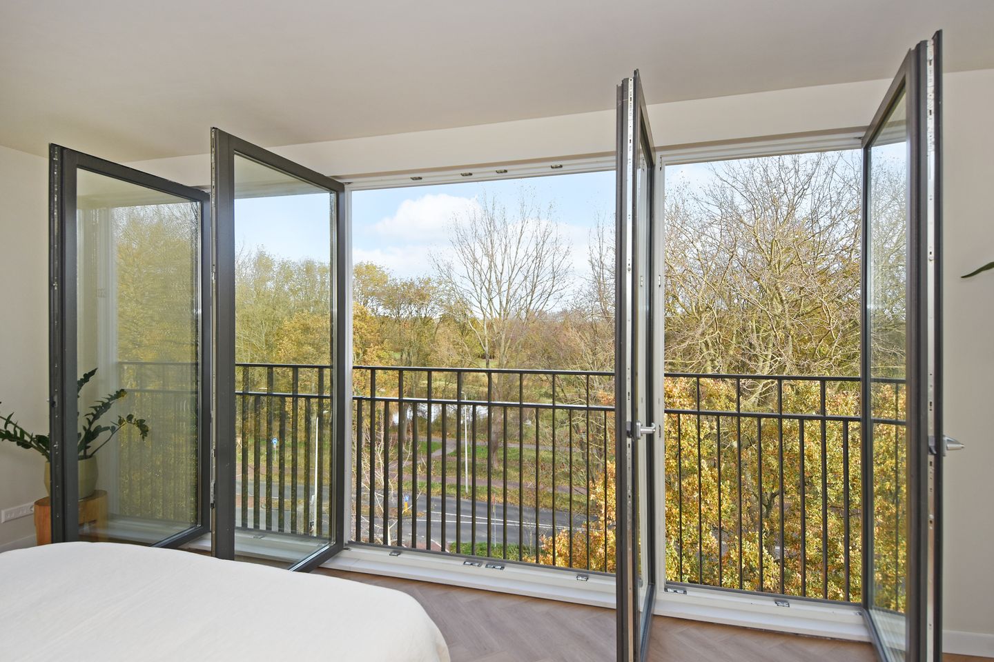 Foto 14 van Thomas Mannsingel 22